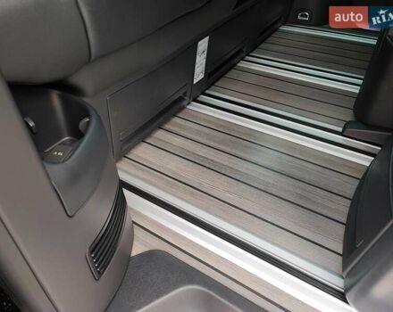 Черный Фольксваген Мультиван, объемом двигателя 2 л и пробегом 59 тыс. км за 73500 $, фото 31 на Automoto.ua