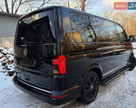 Черный Фольксваген Мультиван, объемом двигателя 2 л и пробегом 151 тыс. км за 55200 $, фото 36 на Automoto.ua