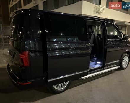 Черный Фольксваген Мультиван, объемом двигателя 2 л и пробегом 151 тыс. км за 59200 $, фото 26 на Automoto.ua