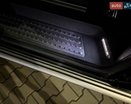 Черный Фольксваген Мультиван, объемом двигателя 2 л и пробегом 151 тыс. км за 59200 $, фото 28 на Automoto.ua