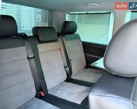 Черный Фольксваген Мультиван, объемом двигателя 2 л и пробегом 151 тыс. км за 55200 $, фото 26 на Automoto.ua