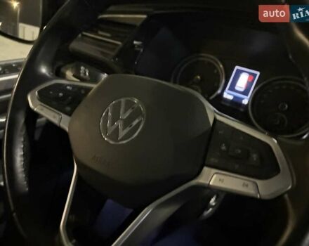 Черный Фольксваген Мультиван, объемом двигателя 2 л и пробегом 151 тыс. км за 59200 $, фото 12 на Automoto.ua