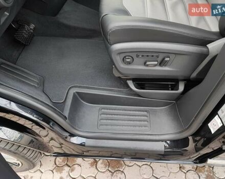 Черный Фольксваген Мультиван, объемом двигателя 2 л и пробегом 59 тыс. км за 73500 $, фото 10 на Automoto.ua