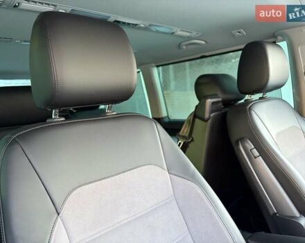 Черный Фольксваген Мультиван, объемом двигателя 2 л и пробегом 151 тыс. км за 55200 $, фото 20 на Automoto.ua