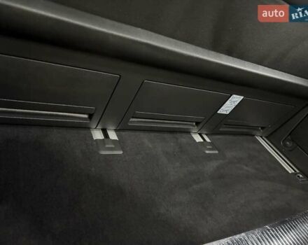 Черный Фольксваген Мультиван, объемом двигателя 2 л и пробегом 151 тыс. км за 59200 $, фото 3 на Automoto.ua