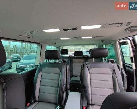 Черный Фольксваген Мультиван, объемом двигателя 2 л и пробегом 59 тыс. км за 73500 $, фото 45 на Automoto.ua