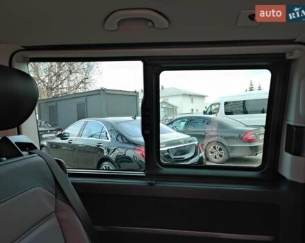 Черный Фольксваген Мультиван, объемом двигателя 2 л и пробегом 59 тыс. км за 73500 $, фото 46 на Automoto.ua