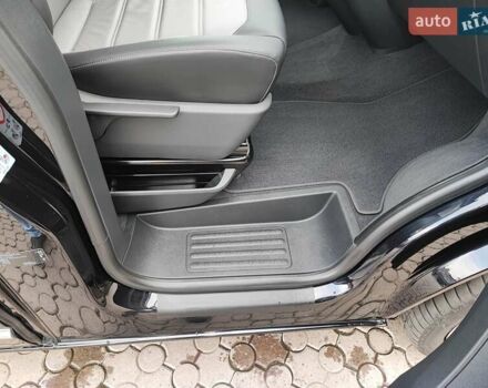 Черный Фольксваген Мультиван, объемом двигателя 2 л и пробегом 59 тыс. км за 73500 $, фото 48 на Automoto.ua