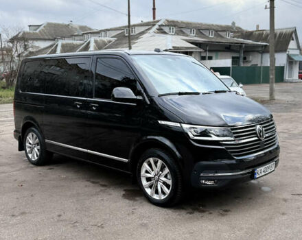 Черный Фольксваген Мультиван, объемом двигателя 1.97 л и пробегом 43 тыс. км за 85000 $, фото 2 на Automoto.ua