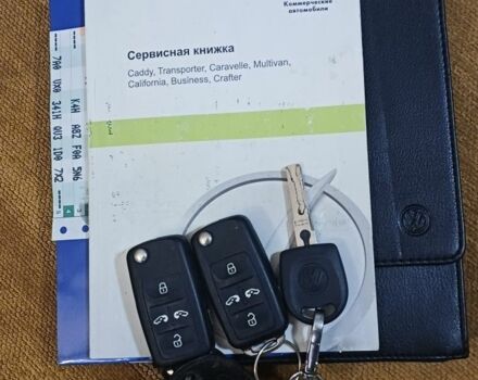 Черный Фольксваген Мультиван, объемом двигателя 2 л и пробегом 193 тыс. км за 26119 $, фото 7 на Automoto.ua