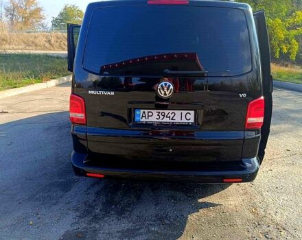 Черный Фольксваген Мультиван, объемом двигателя 3.2 л и пробегом 280 тыс. км за 15000 $, фото 6 на Automoto.ua