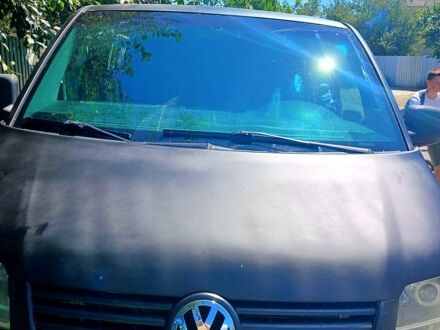 Черный Фольксваген Мультиван, объемом двигателя 1.9 л и пробегом 0 тыс. км за 5600 $, фото 1 на Automoto.ua