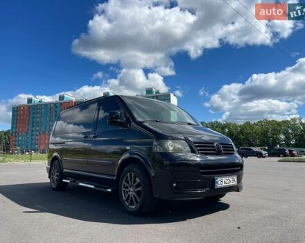 Черный Фольксваген Мультиван, объемом двигателя 3.2 л и пробегом 335 тыс. км за 12900 $, фото 1 на Automoto.ua