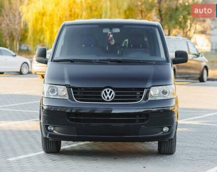 Черный Фольксваген Мультиван, объемом двигателя 2.47 л и пробегом 201 тыс. км за 14000 $, фото 1 на Automoto.ua