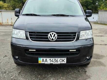 Чорний Фольксваген Мультиван, об'ємом двигуна 2.5 л та пробігом 267 тис. км за 19200 $, фото 1 на Automoto.ua