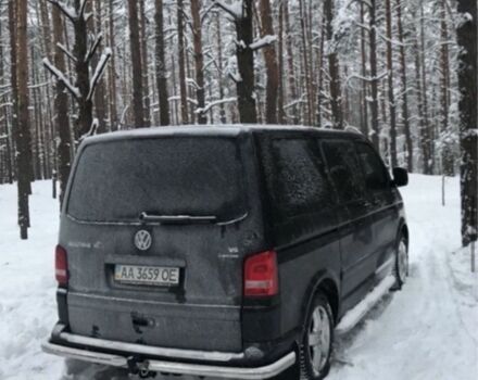 Черный Фольксваген Мультиван, объемом двигателя 3.2 л и пробегом 220 тыс. км за 20747 $, фото 1 на Automoto.ua