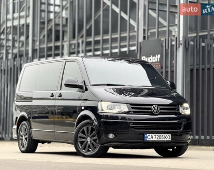 Чорний Фольксваген Мультиван, об'ємом двигуна 2 л та пробігом 299 тис. км за 24750 $, фото 1 на Automoto.ua
