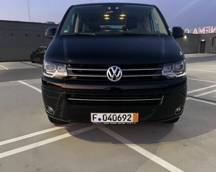 Черный Фольксваген Мультиван, объемом двигателя 2 л и пробегом 122 тыс. км за 8600 $, фото 1 на Automoto.ua