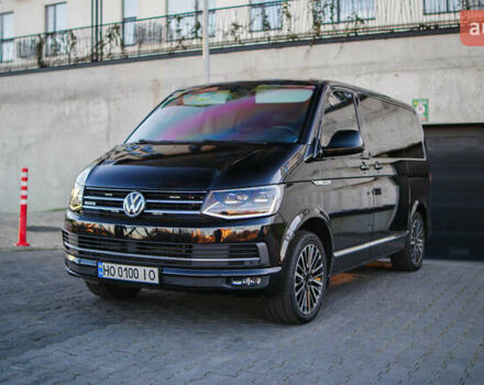 Чорний Фольксваген Мультиван, об'ємом двигуна 2 л та пробігом 265 тис. км за 45000 $, фото 1 на Automoto.ua