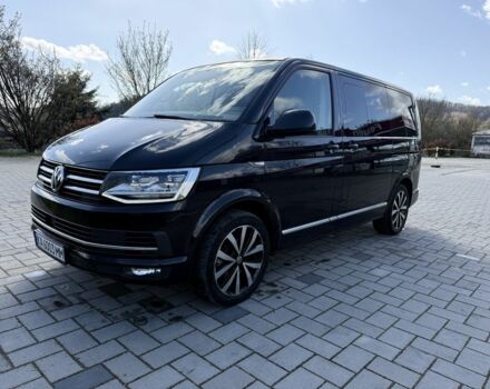 Чорний Фольксваген Мультиван, об'ємом двигуна 2 л та пробігом 175 тис. км за 43229 $, фото 1 на Automoto.ua