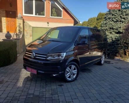 Черный Фольксваген Мультиван, объемом двигателя 2 л и пробегом 255 тыс. км за 34500 $, фото 1 на Automoto.ua