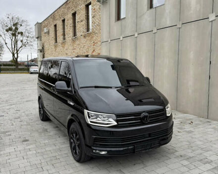 Черный Фольксваген Мультиван, объемом двигателя 1.97 л и пробегом 299 тыс. км за 38500 $, фото 1 на Automoto.ua