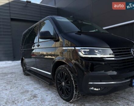 Черный Фольксваген Мультиван, объемом двигателя 2 л и пробегом 151 тыс. км за 55222 $, фото 1 на Automoto.ua