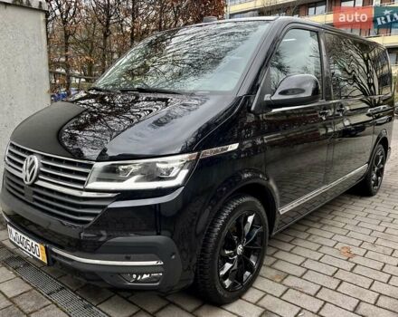 Черный Фольксваген Мультиван, объемом двигателя 1.97 л и пробегом 60 тыс. км за 79800 $, фото 1 на Automoto.ua