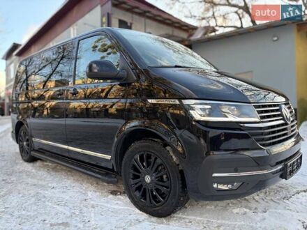 Чорний Фольксваген Мультиван, об'ємом двигуна 2 л та пробігом 151 тис. км за 55200 $, фото 1 на Automoto.ua
