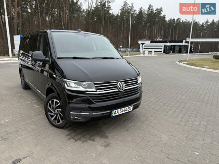 Фольксваген Мультиван 2023 в Киеве на Automoto.ua Черный Фольксваген Мультиван, объемом двигателя 1.97 л и пробегом 25 тыс. км за 84000 $, фото 1 на Automoto.ua