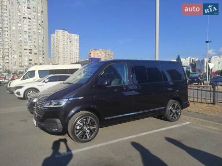 Черный Фольксваген Мультиван, объемом двигателя 1.97 л и пробегом 28 тыс. км за 90000 $, фото 1 на Automoto.ua