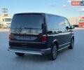 Фіолетовий Фольксваген Мультиван, об'ємом двигуна 1.98 л та пробігом 133 тис. км за 52358 $, фото 7 на Automoto.ua