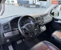 Фіолетовий Фольксваген Мультиван, об'ємом двигуна 1.98 л та пробігом 133 тис. км за 52358 $, фото 13 на Automoto.ua