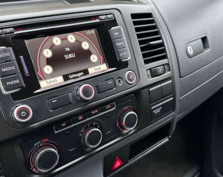 Коричневый Фольксваген Мультиван, объемом двигателя 2 л и пробегом 290 тыс. км за 8200 $, фото 3 на Automoto.ua