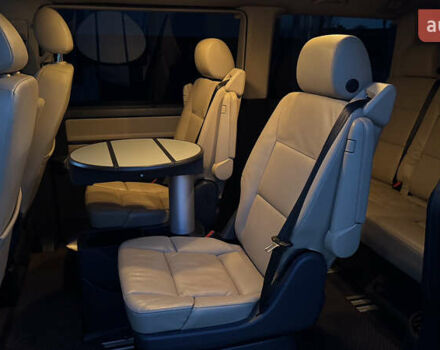 Коричневий Фольксваген Мультиван, об'ємом двигуна 2 л та пробігом 225 тис. км за 20000 $, фото 12 на Automoto.ua