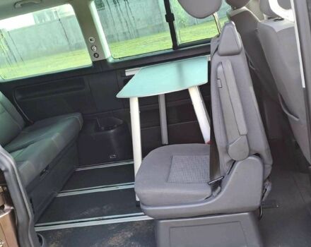 Коричневый Фольксваген Мультиван, объемом двигателя 2 л и пробегом 278 тыс. км за 8000 $, фото 17 на Automoto.ua