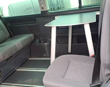 Коричневий Фольксваген Мультиван, об'ємом двигуна 2 л та пробігом 278 тис. км за 8150 $, фото 18 на Automoto.ua