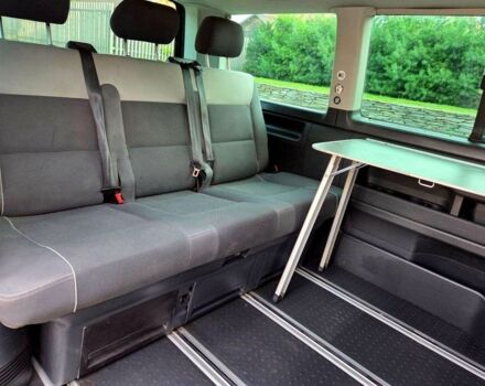 Коричневий Фольксваген Мультиван, об'ємом двигуна 2 л та пробігом 278 тис. км за 8200 $, фото 18 на Automoto.ua