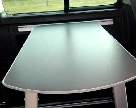 Коричневий Фольксваген Мультиван, об'ємом двигуна 2 л та пробігом 278 тис. км за 8150 $, фото 19 на Automoto.ua