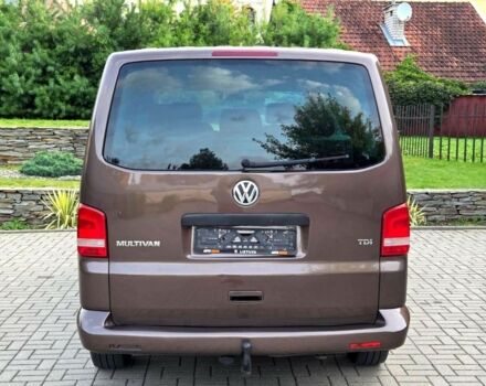 Коричневий Фольксваген Мультиван, об'ємом двигуна 2 л та пробігом 278 тис. км за 8200 $, фото 6 на Automoto.ua