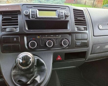 Коричневий Фольксваген Мультиван, об'ємом двигуна 2 л та пробігом 278 тис. км за 8150 $, фото 21 на Automoto.ua