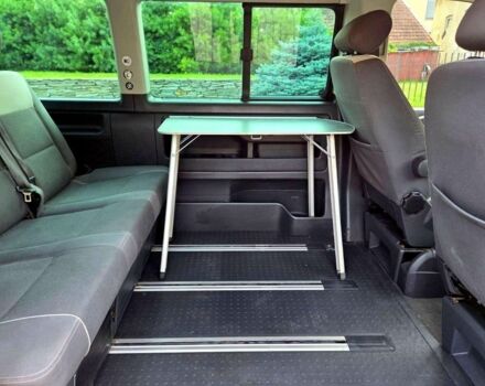 Коричневый Фольксваген Мультиван, объемом двигателя 2 л и пробегом 278 тыс. км за 8000 $, фото 15 на Automoto.ua