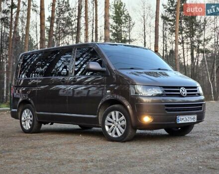 Коричневый Фольксваген Мультиван, объемом двигателя 1.97 л и пробегом 325 тыс. км за 25000 $, фото 3 на Automoto.ua