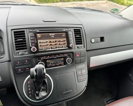 Коричневий Фольксваген Мультиван, об'ємом двигуна 2 л та пробігом 226 тис. км за 10200 $, фото 23 на Automoto.ua