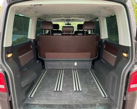 Коричневий Фольксваген Мультиван, об'ємом двигуна 2 л та пробігом 226 тис. км за 10200 $, фото 17 на Automoto.ua