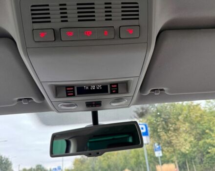 Коричневий Фольксваген Мультиван, об'ємом двигуна 2 л та пробігом 226 тис. км за 10200 $, фото 22 на Automoto.ua