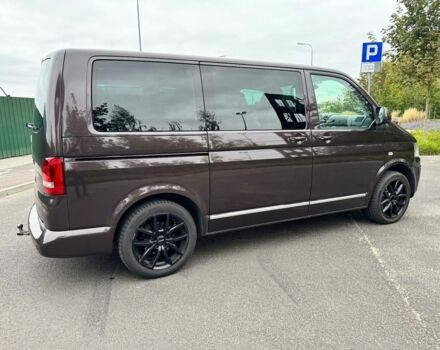 Коричневий Фольксваген Мультиван, об'ємом двигуна 2 л та пробігом 226 тис. км за 10200 $, фото 2 на Automoto.ua