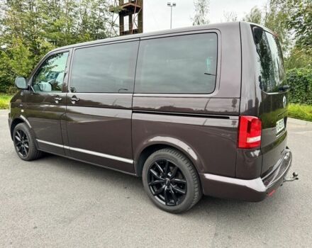 Коричневий Фольксваген Мультиван, об'ємом двигуна 2 л та пробігом 226 тис. км за 10200 $, фото 7 на Automoto.ua