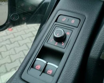 Коричневий Фольксваген Мультиван, об'ємом двигуна 1.97 л та пробігом 277 тис. км за 35990 $, фото 15 на Automoto.ua