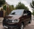 Коричневий Фольксваген Мультиван, об'ємом двигуна 2 л та пробігом 256 тис. км за 32700 $, фото 1 на Automoto.ua